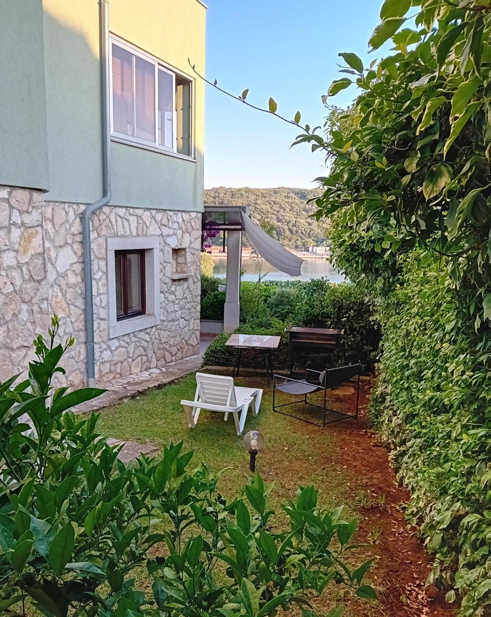 Apartments Karmen פולה מראה חיצוני תמונה
